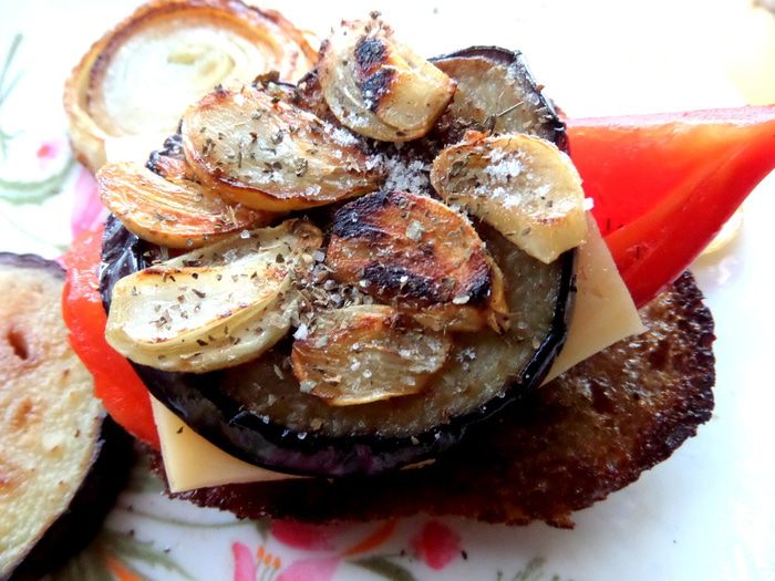 Овощные башенки с сыром