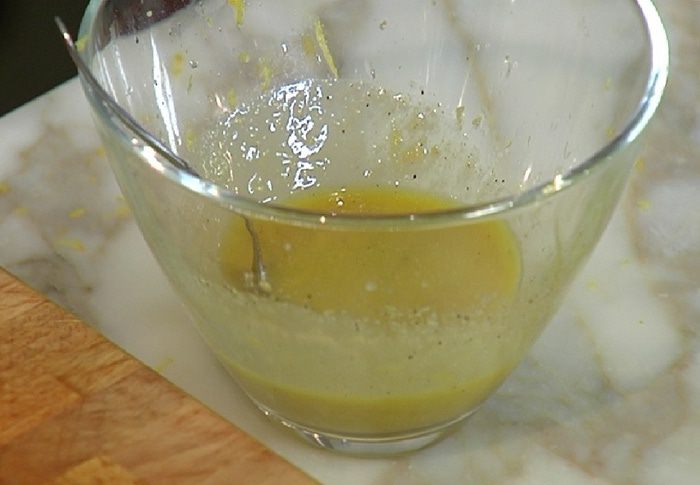 Ароматные лодочки с салатом из нута и свежих овощей 