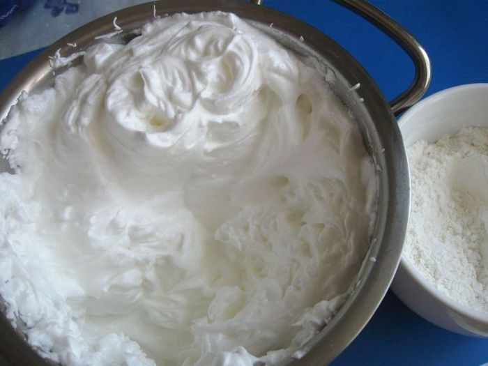 Летний торт «Нежное вишневое облачко»