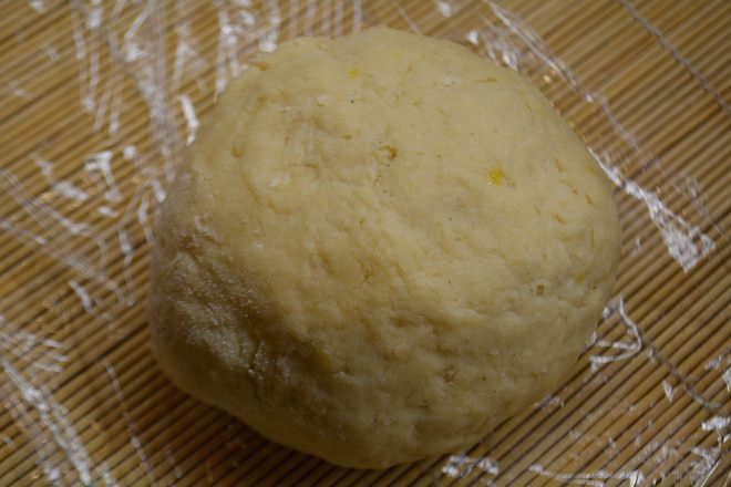 Пирог с ананасами и творогом