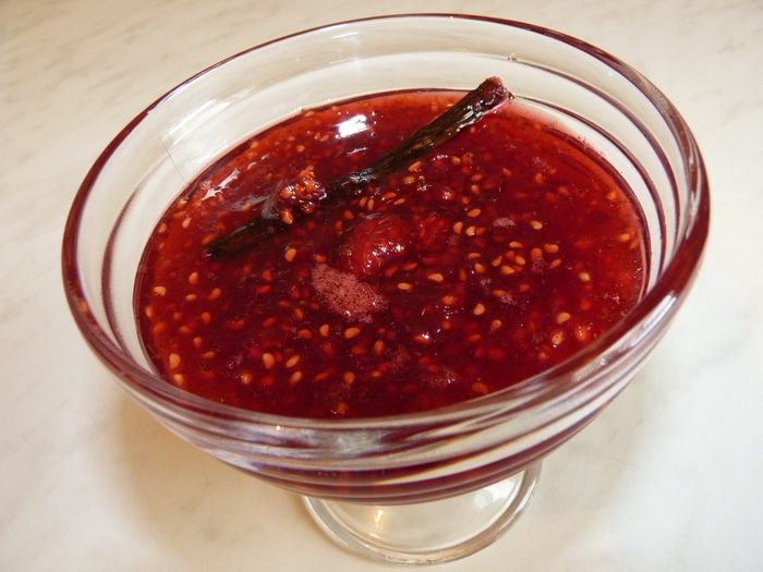 Малиновое варенье с ванилью