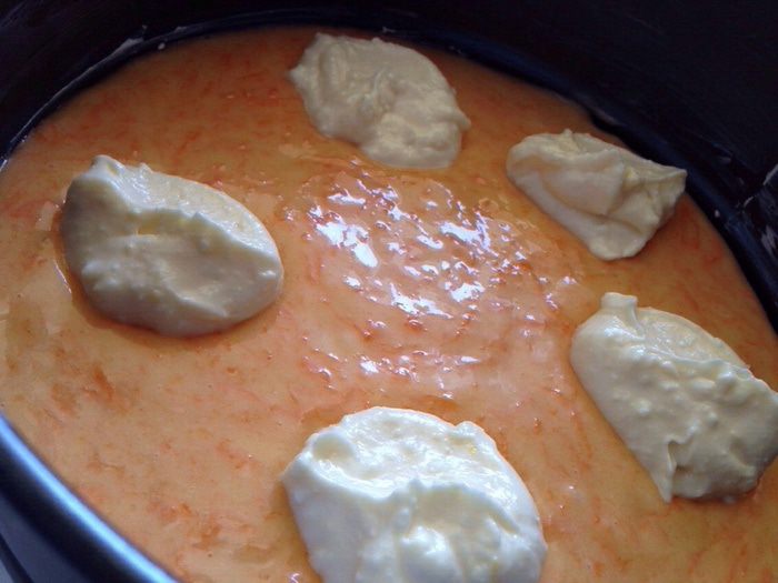 Морковный пирог со сливочной прослойкой