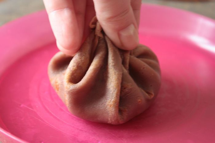 Муссовый торт с шоколадными блинами