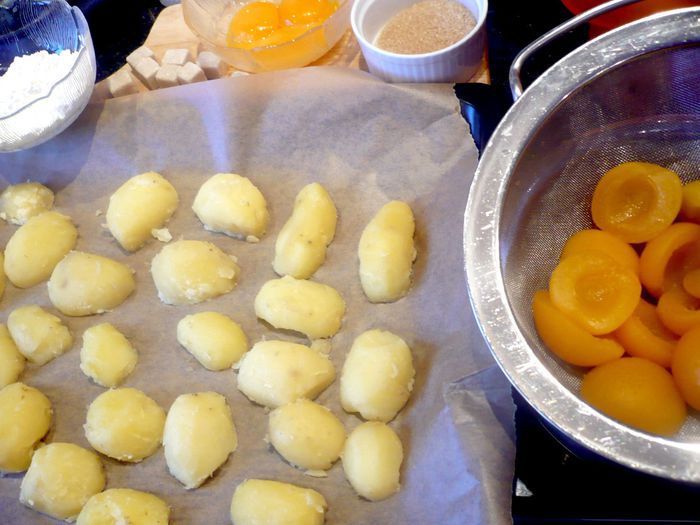 Клецки с абрикосовой серединкой «Верю я, день придет...»