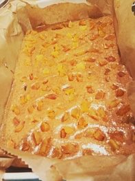 Карамельный кекс с курагой