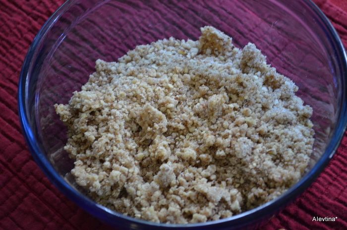 Кекс с персиками и голубикой