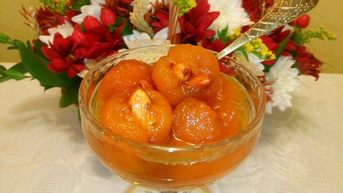 Абрикосовое варенье по-царски