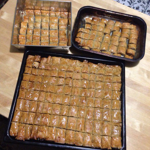 Пахлава с грецкими орехами из теста фило