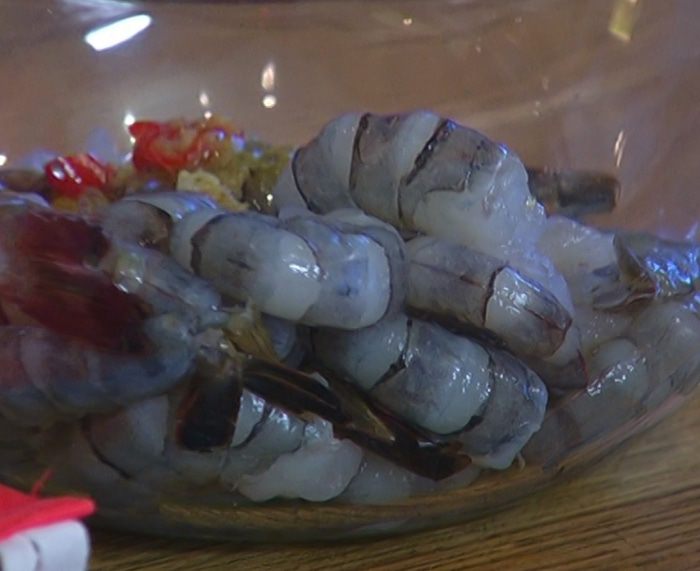 Креветки с имбирем и медом под грилем