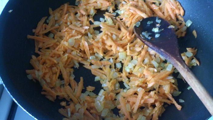 Грибной суп с рисом и яйцом