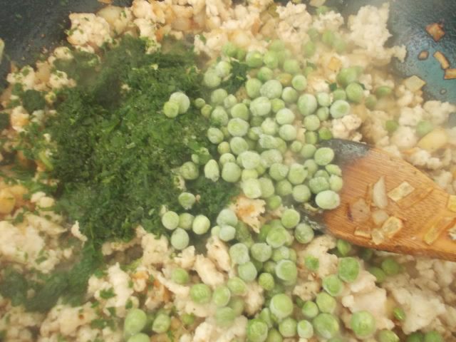 Баклажаны, фаршированные курицей