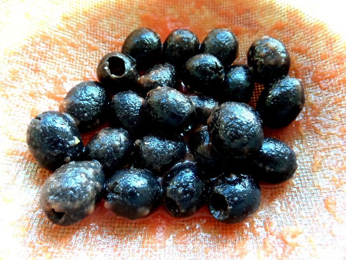 Сырная закуска-шарики в томатном соусе