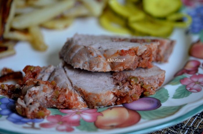 Cвиная вырезка с сальсой