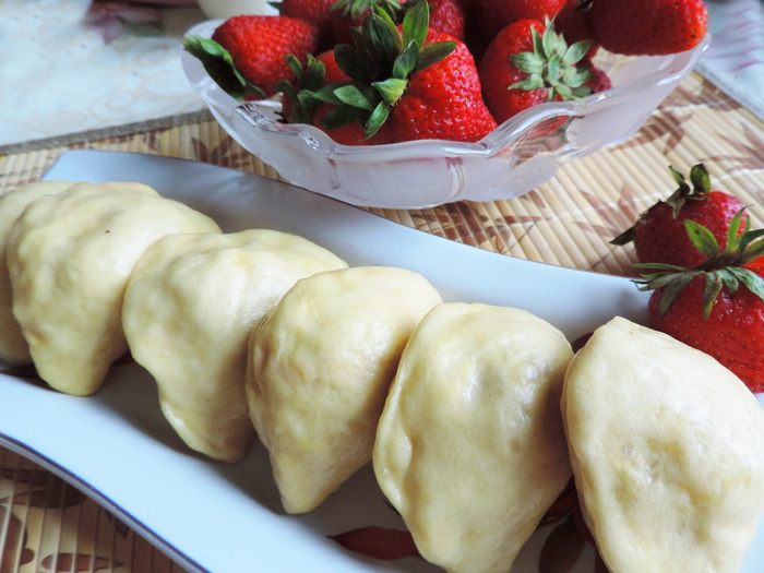 Вареники с клубникой на пару 