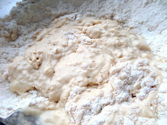 Мини-пирожки с капустой, сельдереем, шпинатом и сыром