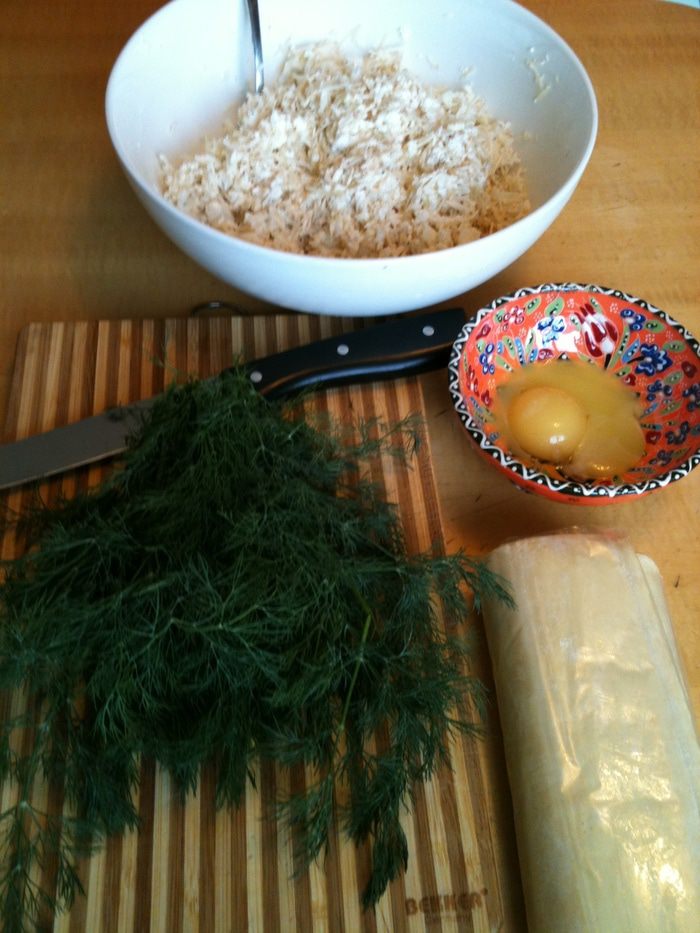 Слоеные конвертики с сырной начинкой