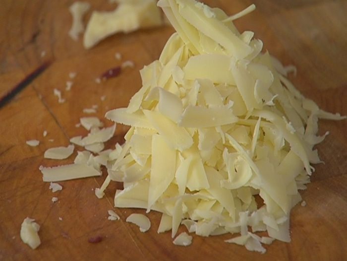 Кростини с оливками и нутом 