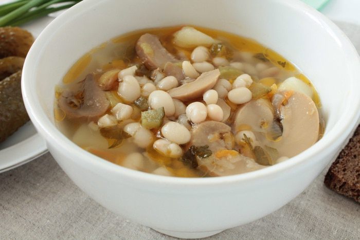Рассольник с фасолью и грибами