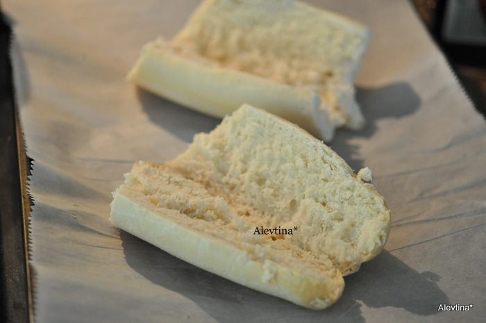 Гренка с грибами и луком-пореем