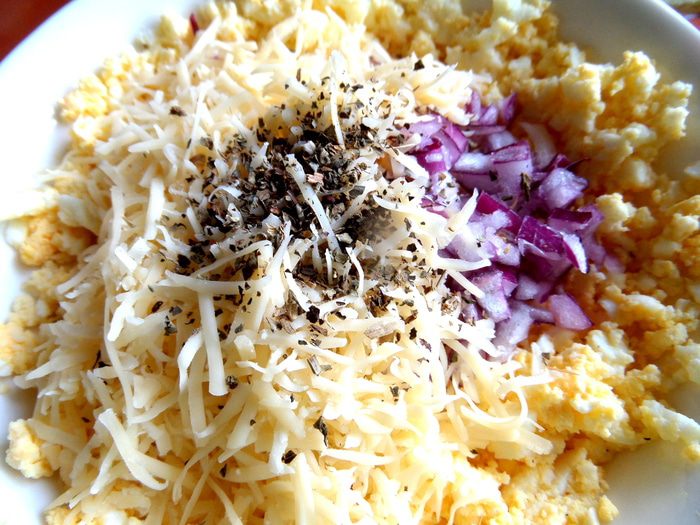 Бутерброды открытые с сырно-яичной начинкой