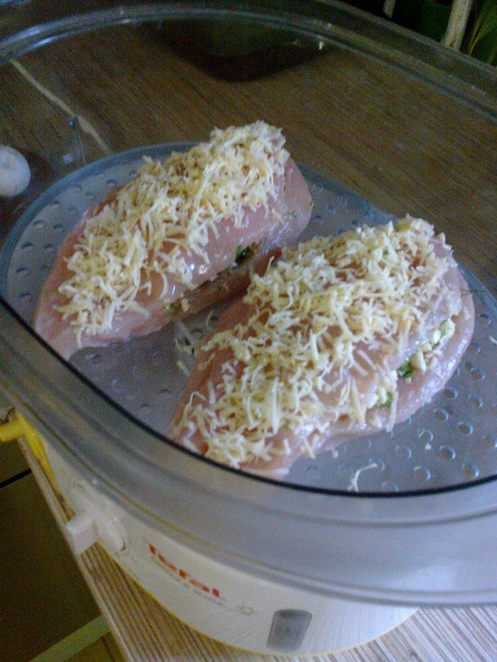 Паровые куриные кармашки с начинкой