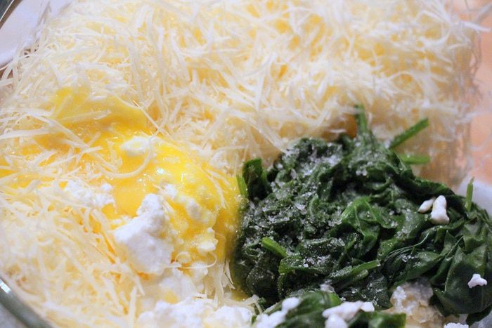 Карамелли с рикоттой, шпинатом и пармезаном
