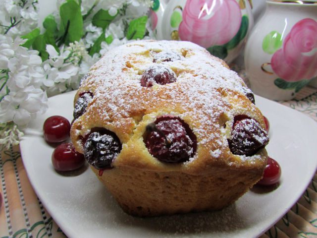 Кекс с вишней