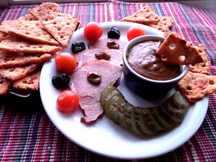 Сливочный соус с черносливом