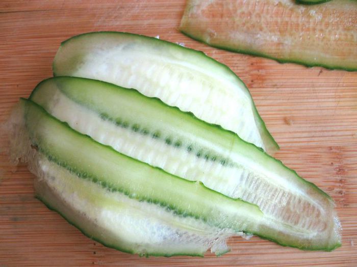 Канапе и башенка из авокадо со сливочным сыром