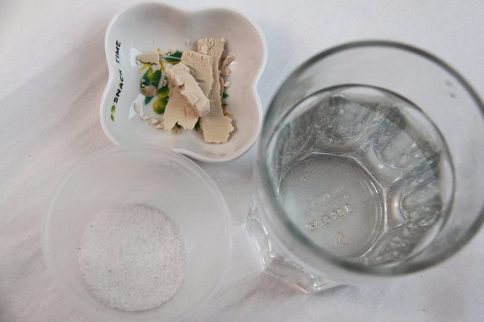 Домашний хлеб с сушеными грибами и жареным луком