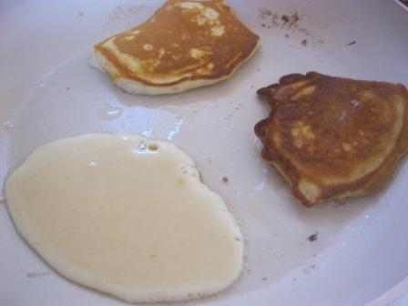 Оладьи на молоке с корицей