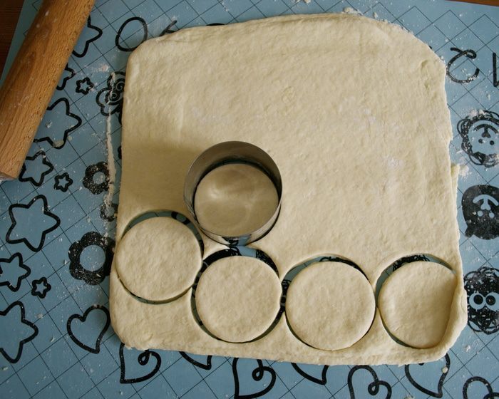 Слоистые булочки &amp;quot;универсальные&amp;quot; (flaky buttermilk biscuits)