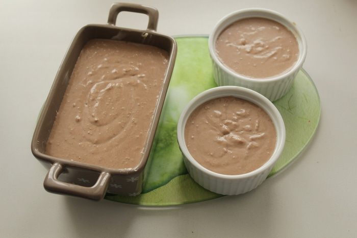 Пате из куриной печени с черной смородиной