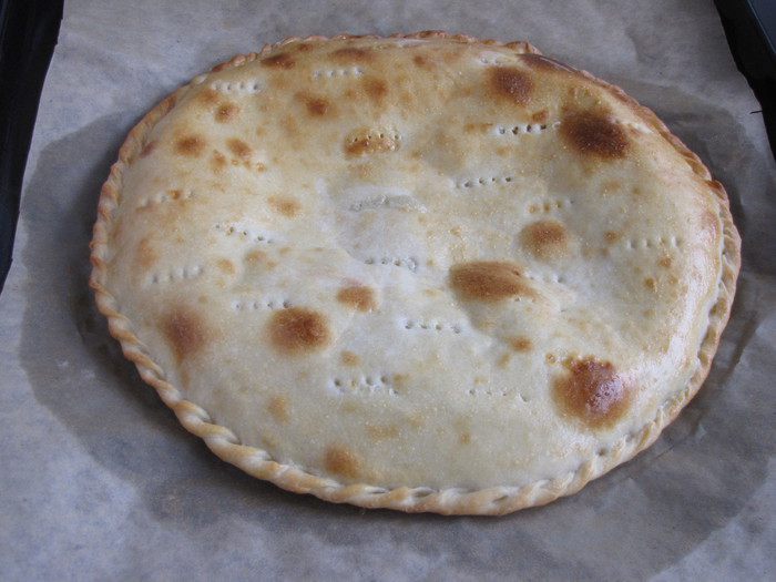 Лепешка с моцареллой, фетой и орегано