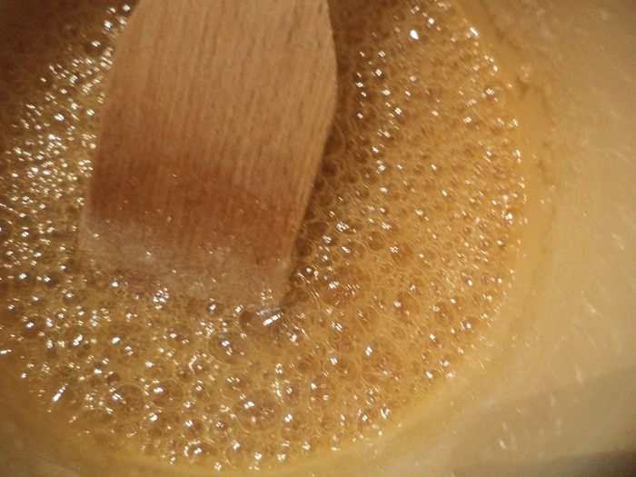 Пирог с карамелью и шоколадным кремом