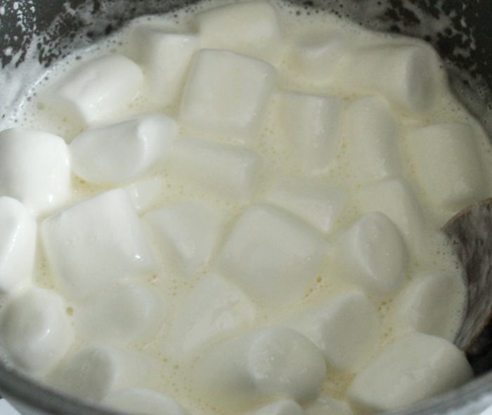 Брауни с муссом из маршмеллоу