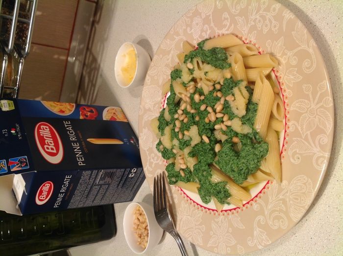 Пенне с соусом из шпината