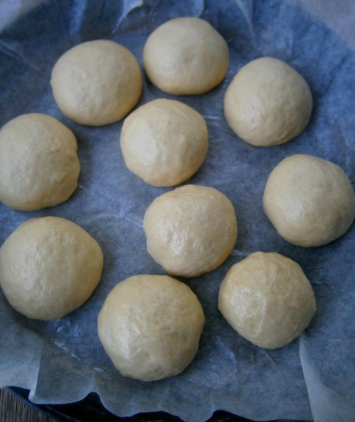 Булочки на фруктовом соке с персиковой глазурью