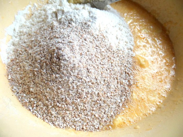 Вафли шоколадные с кокосовой стружкой