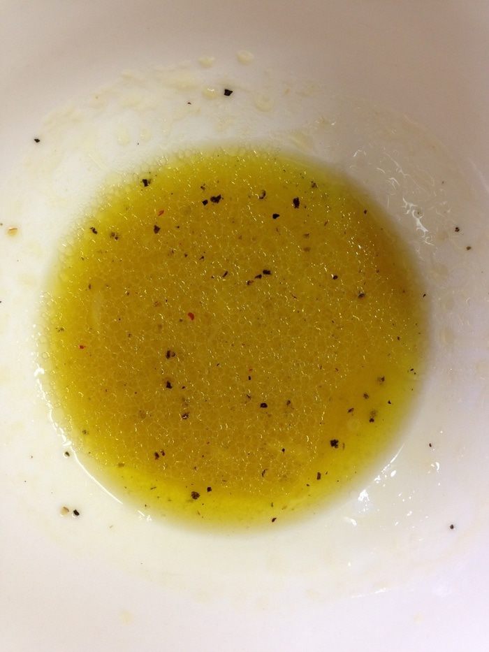 Салат со свеклой, фруктами и фетой