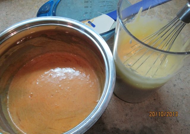 Ореховый пирог с кремом из облепихи