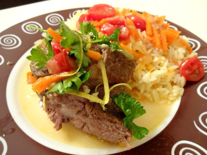 Оссобуко (тушеная говяжья голяшка)