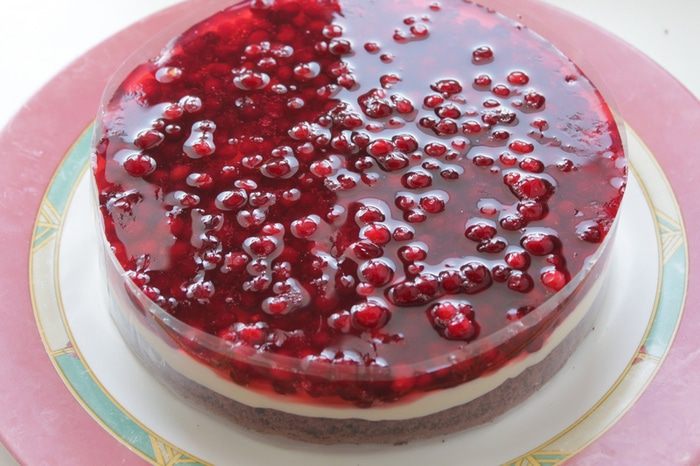 Пирог с брусникой и заварным кремом