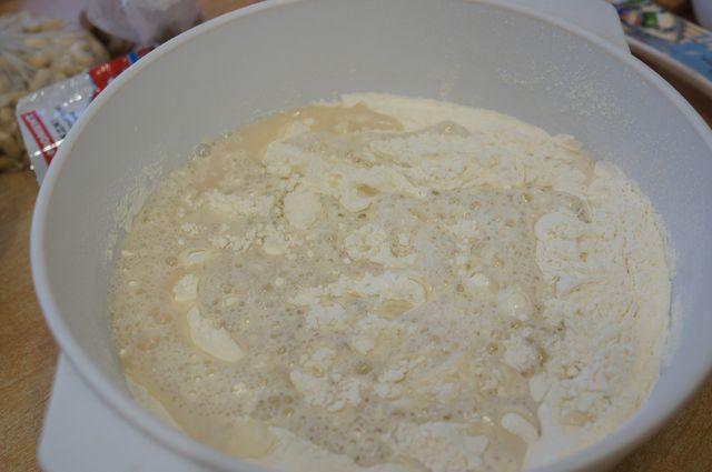 Крестьянский хлеб с хрустящей корочкой