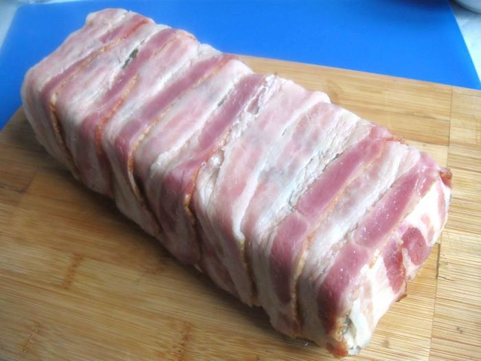 Террин  куриный с  грибами, оливками и зеленью