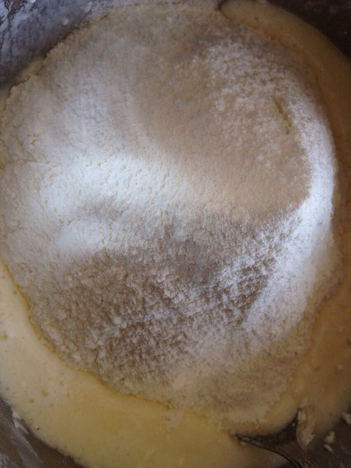 Пирожки с картошкой и зеленью на кефире (бездрожжевые)