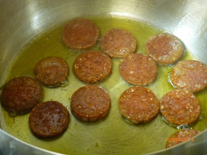 Суп из фасоли и чоризо в деревенском стиле