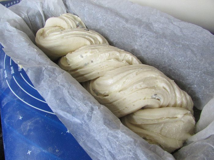 Чесночный хлеб с шалфеем