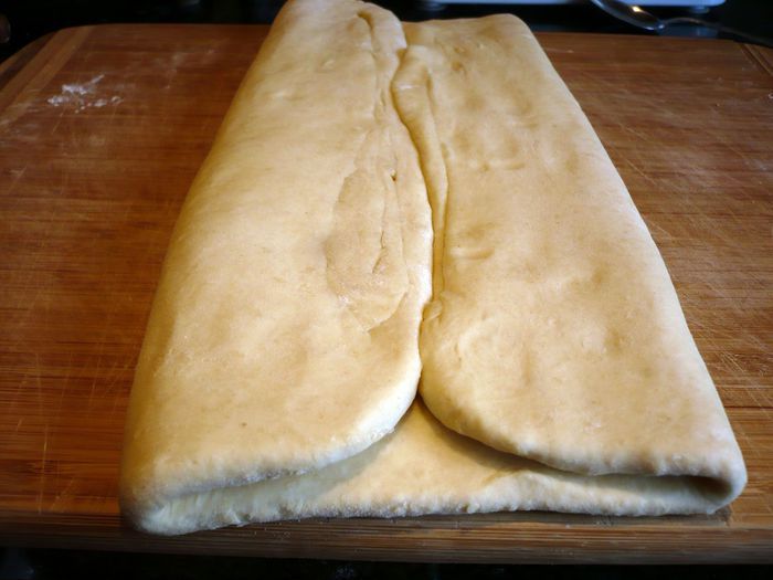 Рыбные тарталетки из слоеного теста на скорую руку