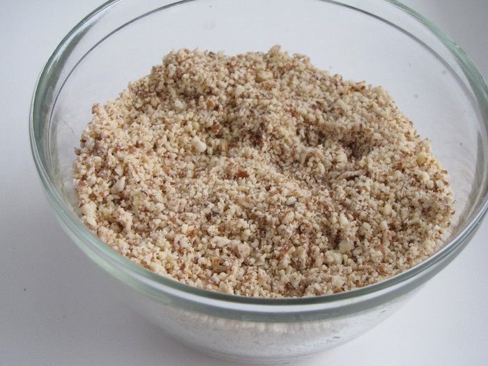 ореховый пирог с апельсиновым конфи